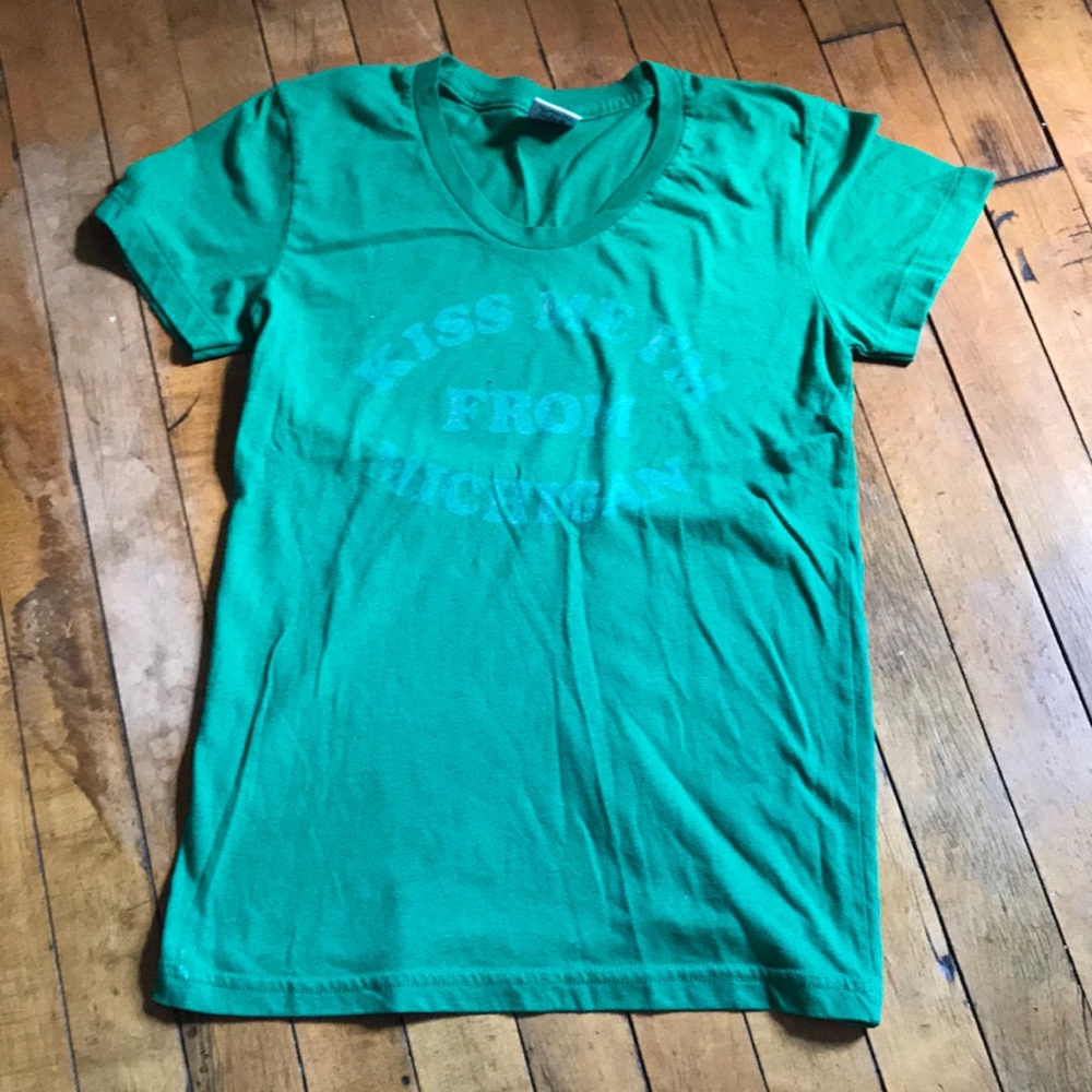 The Mitten State Green Kiss Me I'm From Michigan Graphic Tee Shirt Womens Medium